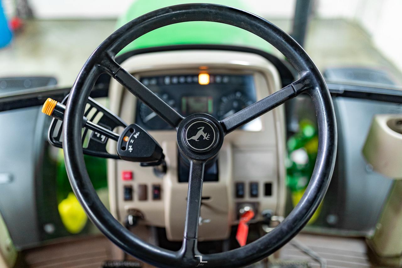 2006 John Deere 6415 4WD Tractor Diesel Red Deer AB