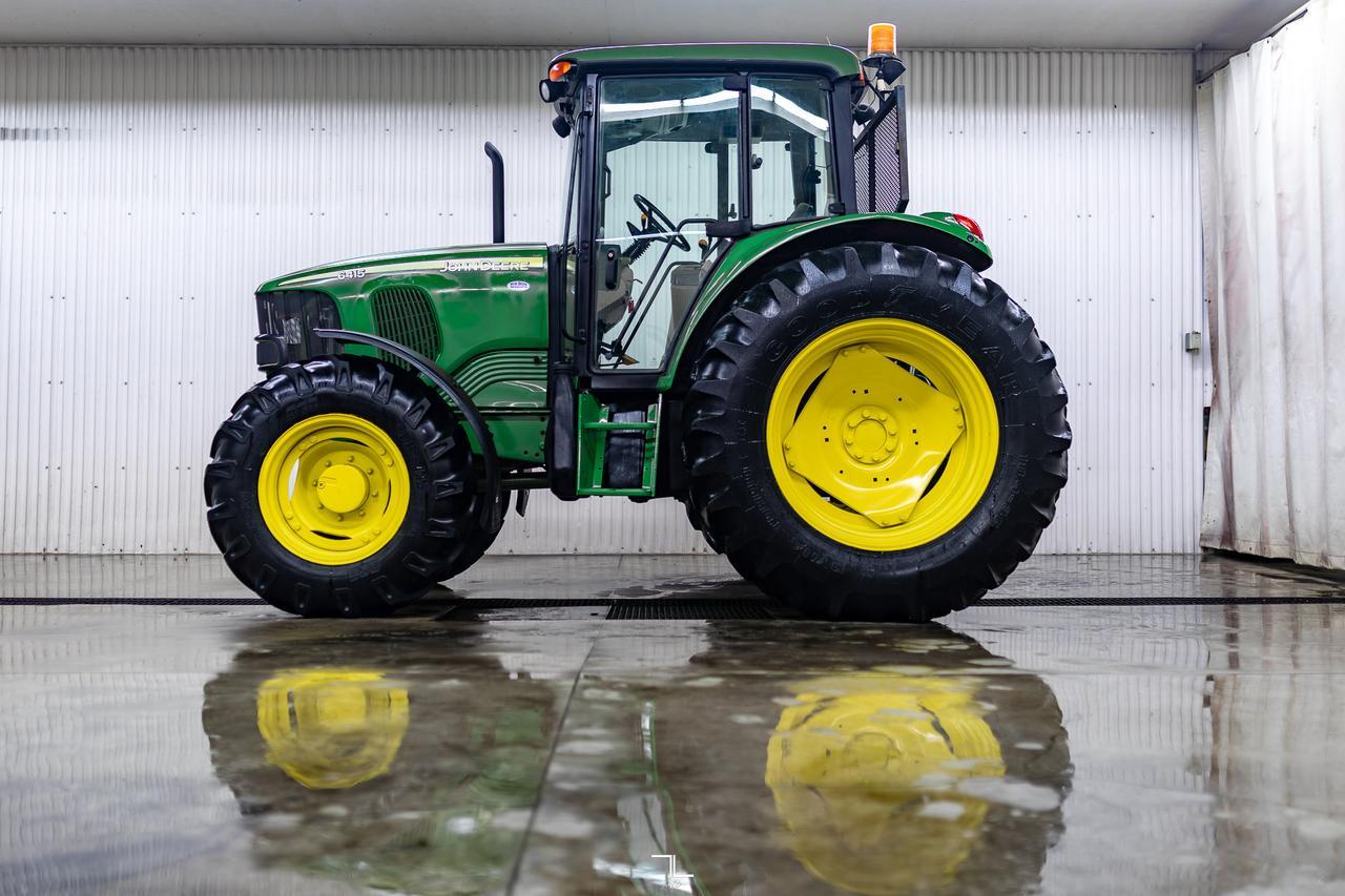 2006 John Deere 6415 4WD Tractor Diesel Red Deer AB