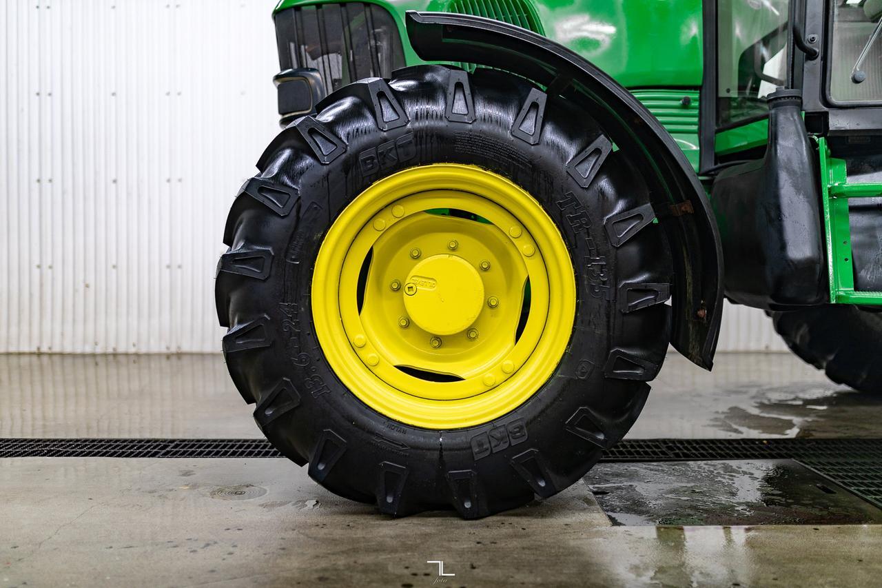 2006 John Deere 6415 4WD Tractor Diesel Red Deer AB