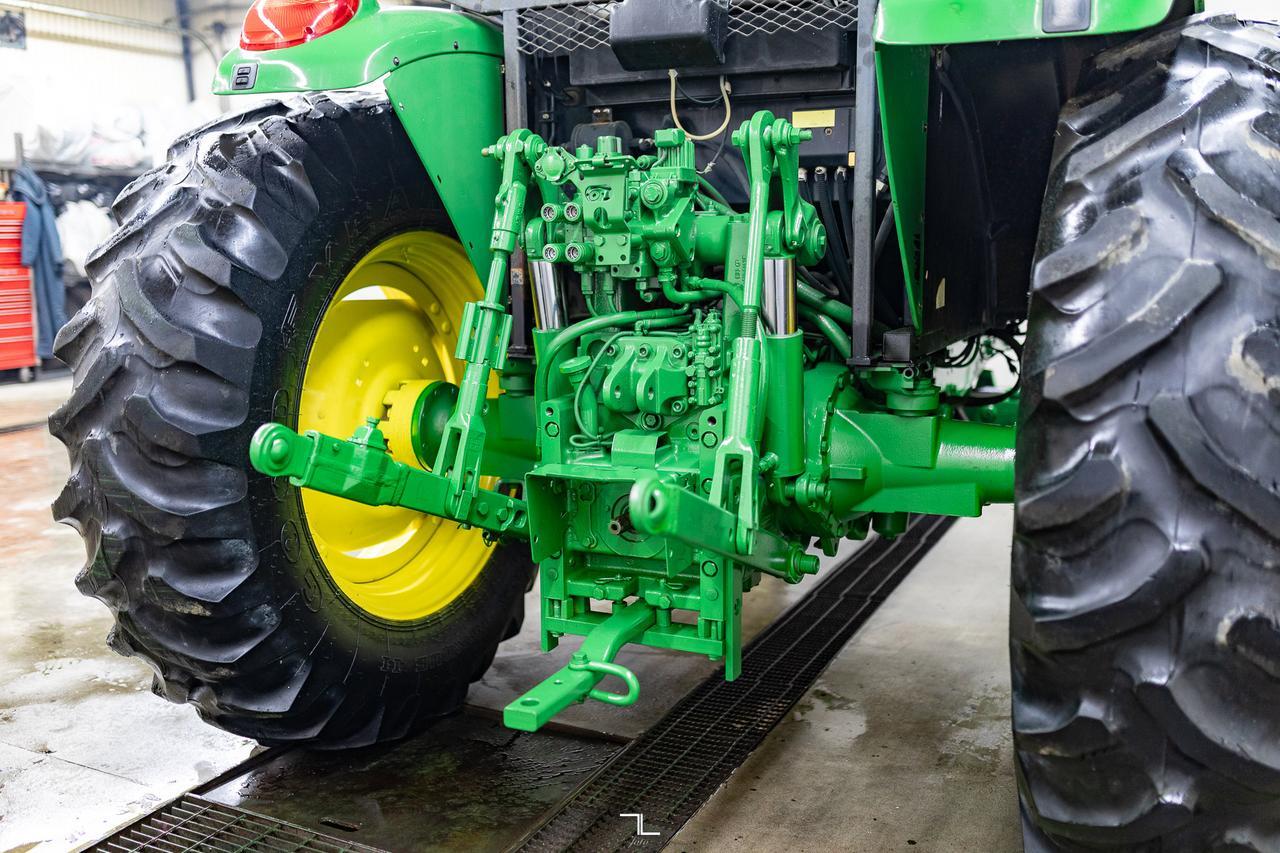 2006 John Deere 6415 4WD Tractor Diesel Red Deer AB