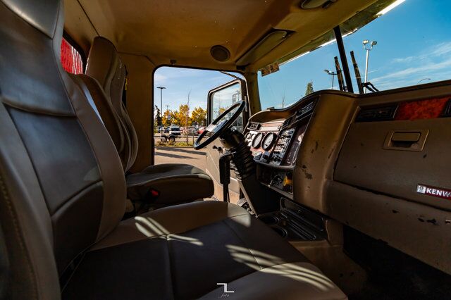 2006 Kenworth T-300 Regular Cab Flat Deck CAT Diesel Red Deer AB