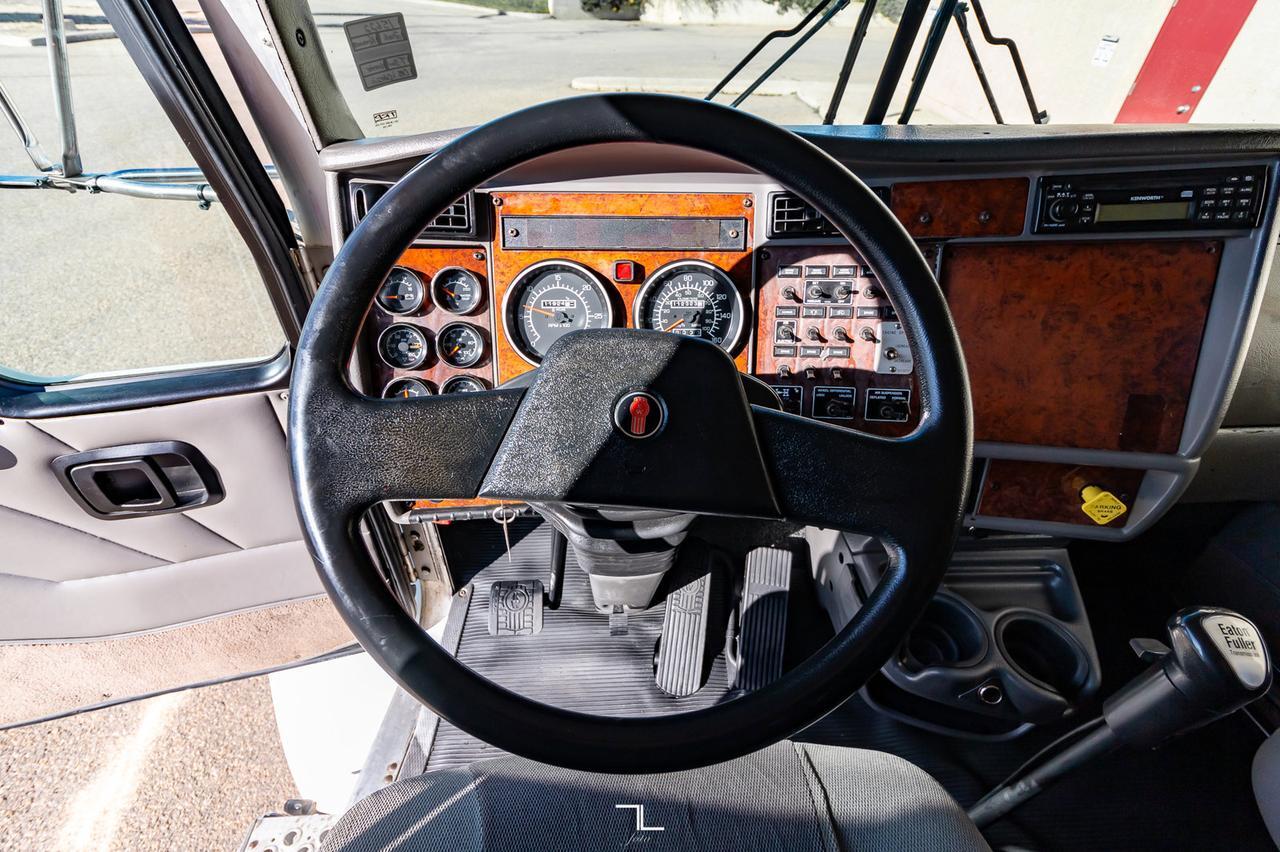 2006 Kenworth T-300 Regular Cab Flat Deck CAT Diesel Red Deer AB