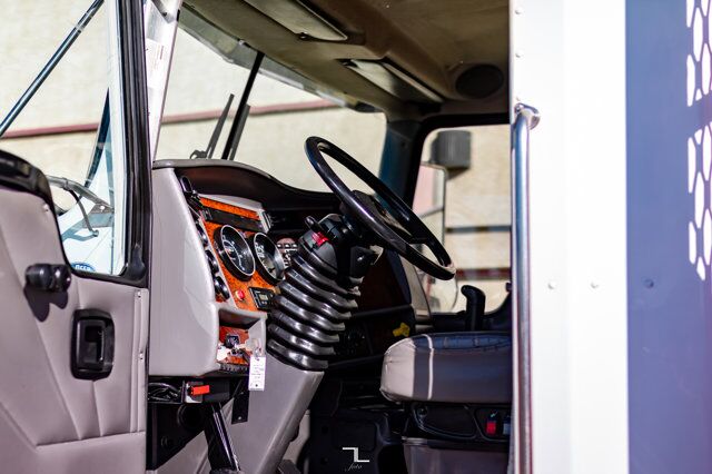 2006 Kenworth T-300 Regular Cab Flat Deck CAT Diesel Red Deer AB