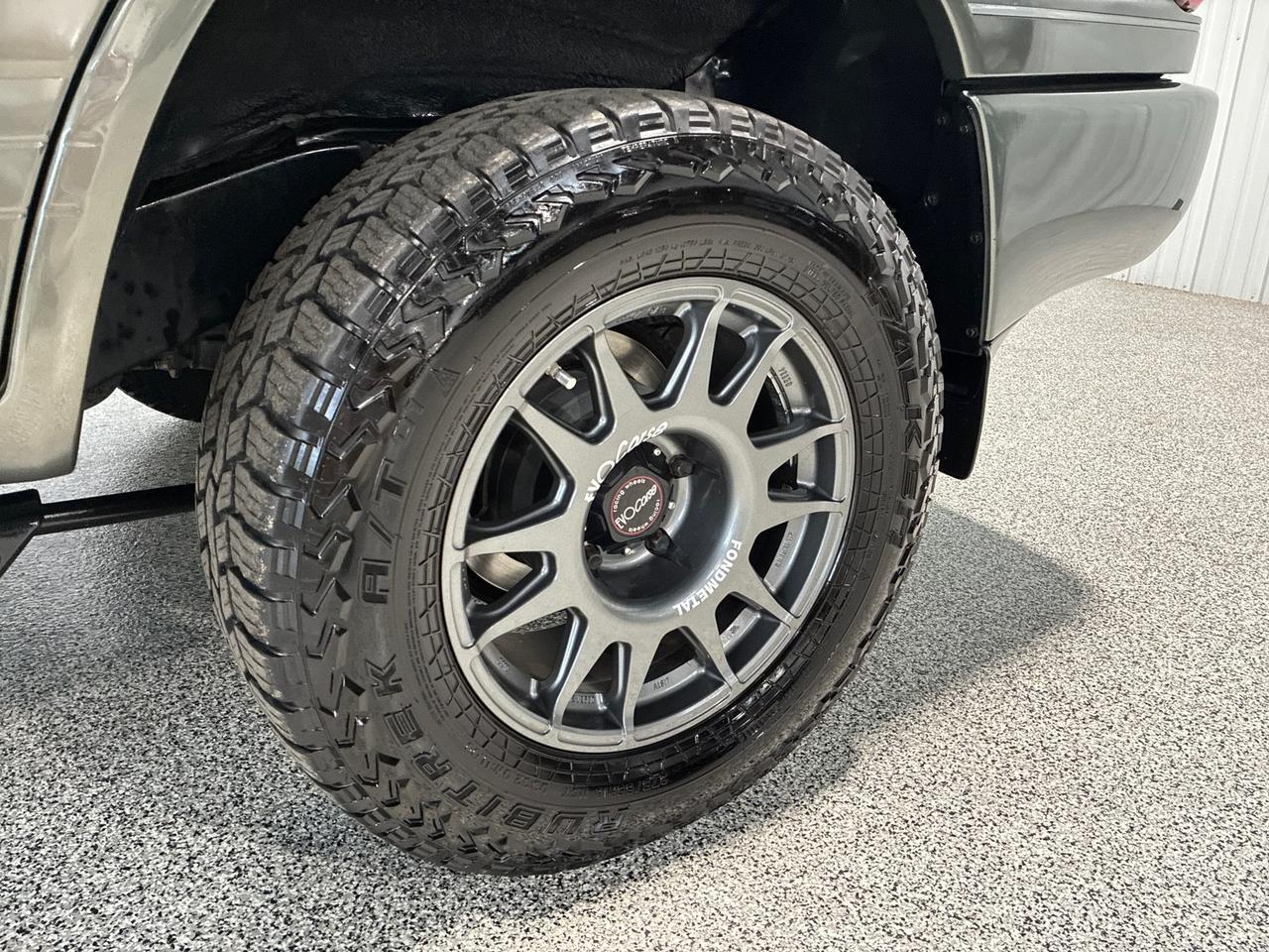 2006 Lexus LX470 Iron Man Lift, Iron Man Bumper with 9500lb Winch, Sliders, 18in Fondmetal Wheels, Timing Belt Just Completed Houston TX