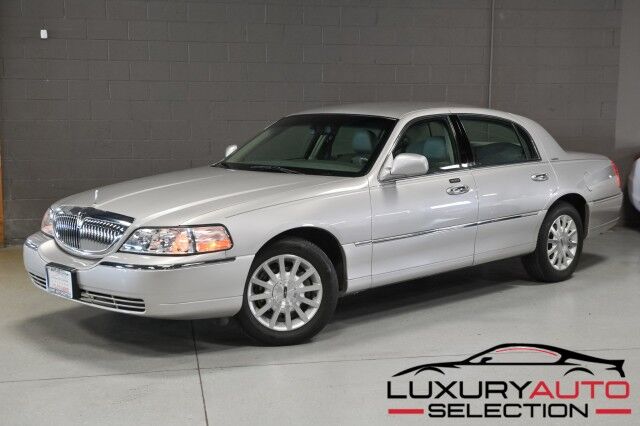 2006 Lincoln Town Car Signature's photo