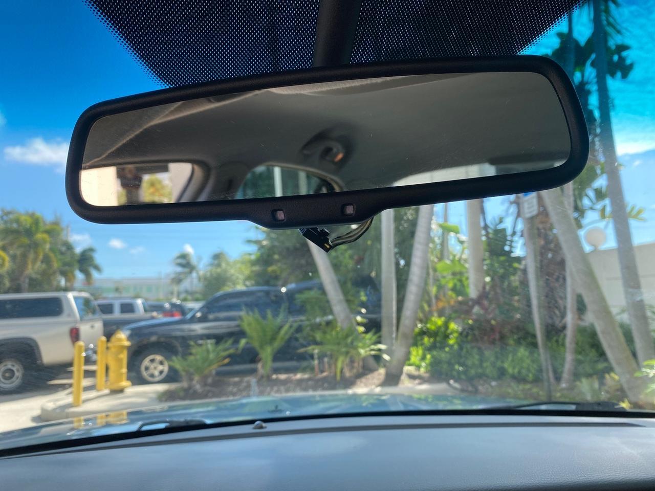 2006 Lincoln Town Car Signature LOW MILES 21,718 1 OWNER Pompano Beach FL