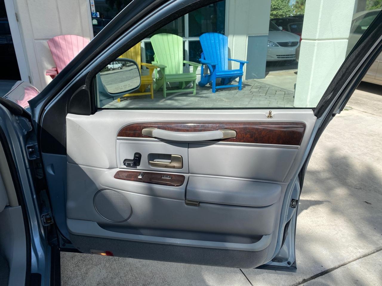 2006 Lincoln Town Car Signature LOW MILES 21,718 1 OWNER Pompano Beach FL
