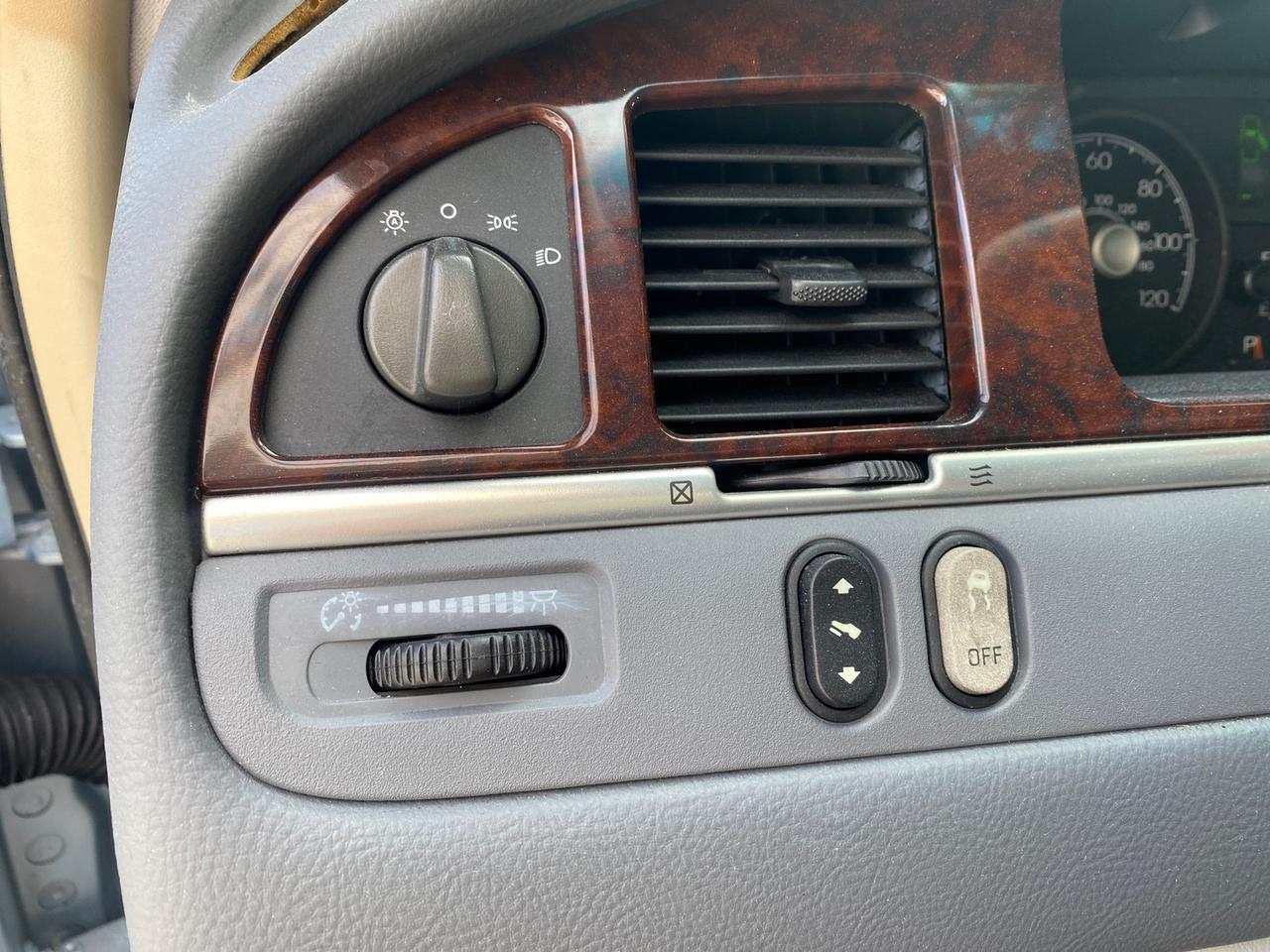2006 Lincoln Town Car Signature LOW MILES 21,718 1 OWNER Pompano Beach FL