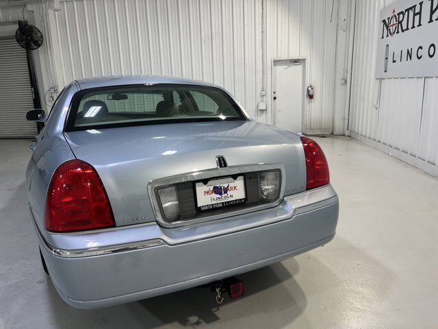 2006 Lincoln Town Car Signature Limited San Antonio TX