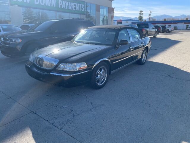 2006 Lincoln Town Car Signature Limited