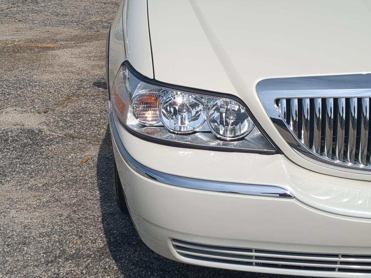 2006 Lincoln Town Car Signature Appleton WI
