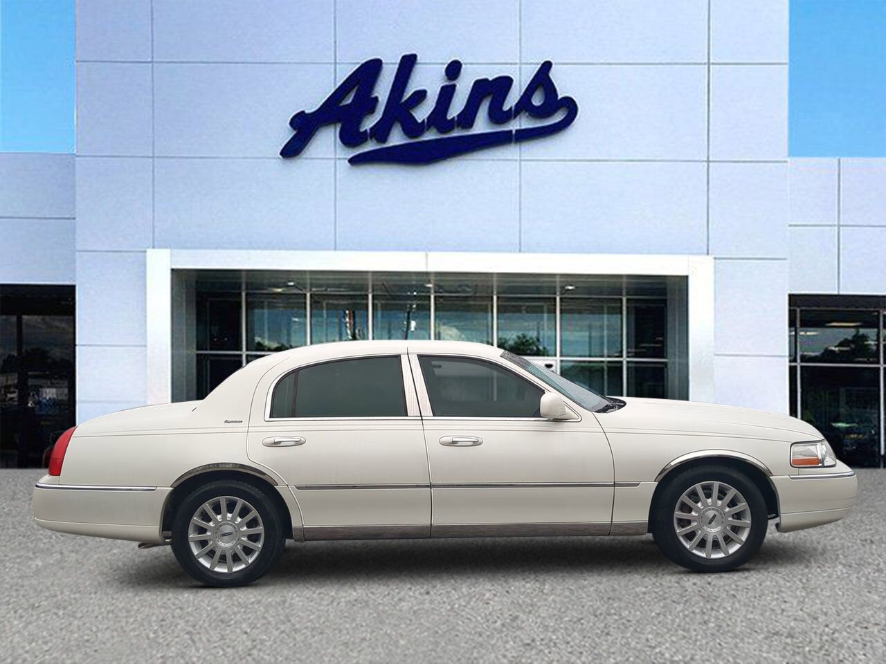 2006 Lincoln Town Car Signature