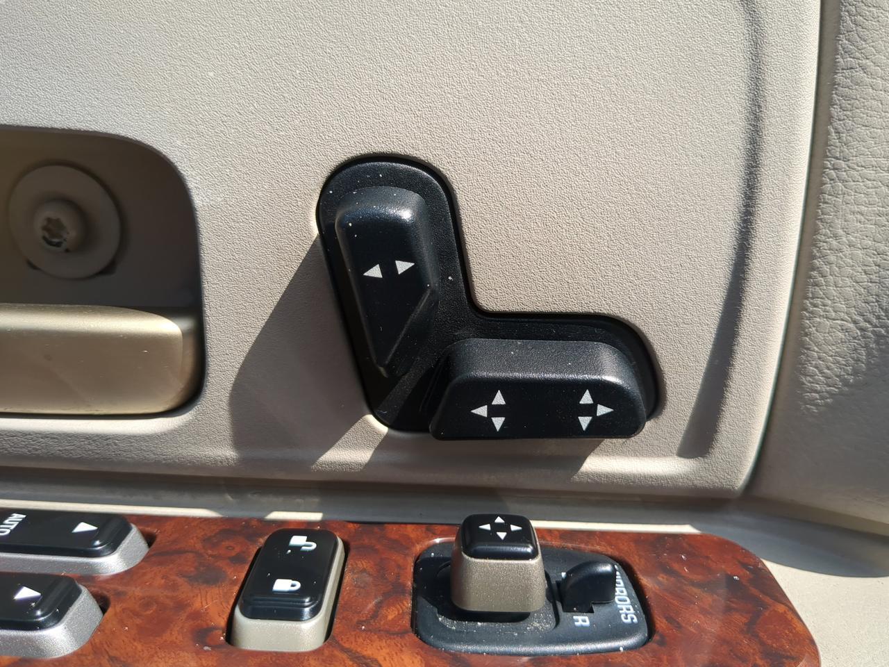 2006 Lincoln Town Car Signature Winder GA