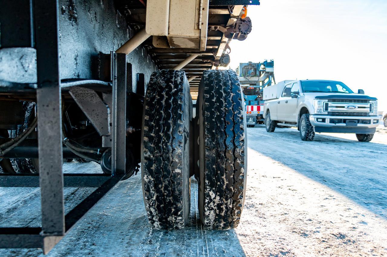 2006 Lode King Tridem 53 FT. Flatdeck Trailer Red Deer AB