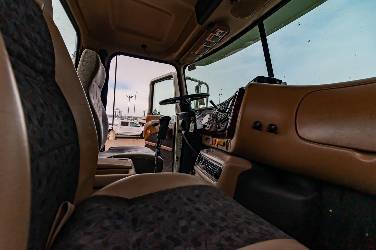 2006 Mack Granite CV713 Daycab & Chassis Heavy Spec Red Deer AB