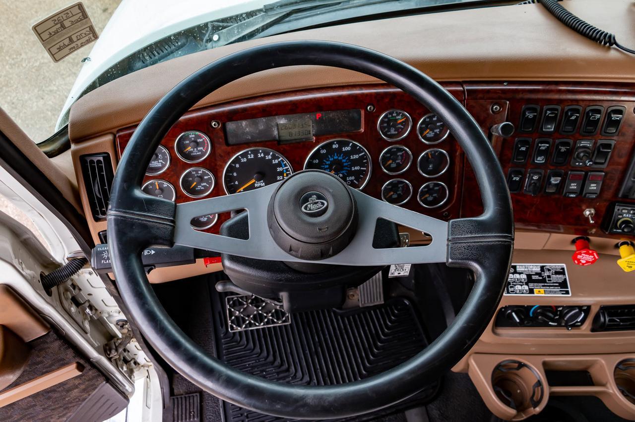 2006 Mack Granite CV713 Daycab & Chassis Heavy Spec Red Deer AB