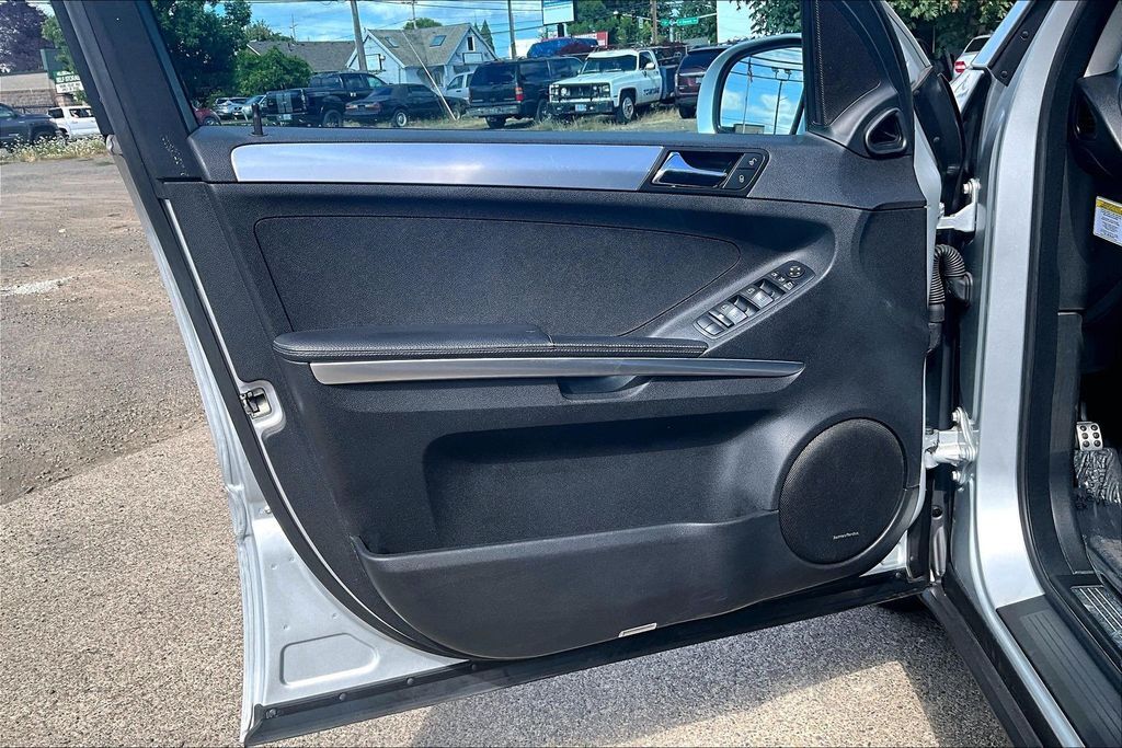 2006 Mercedes-Benz M-Class ML 350 OR