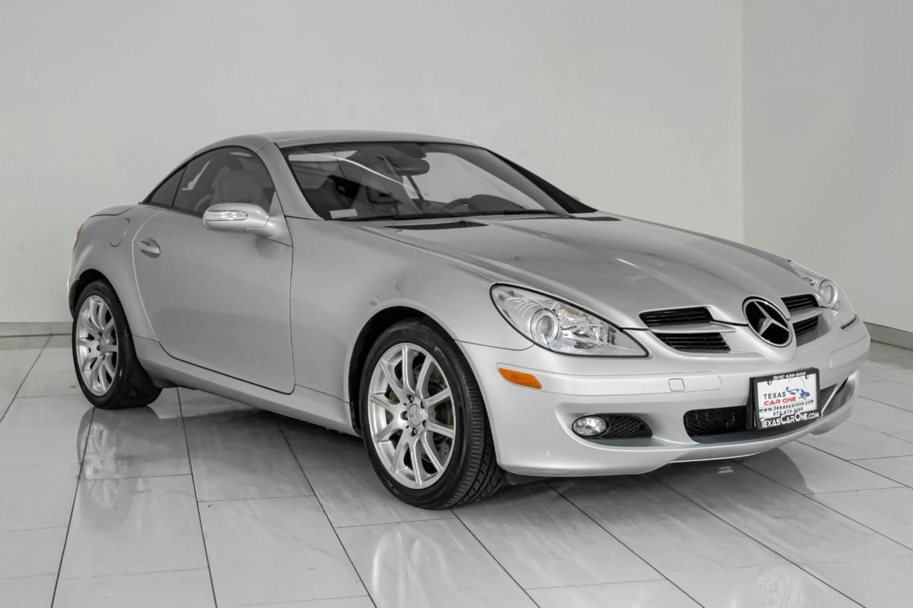 2006 Mercedes-Benz SLK 350 AUTOMATIC NAVIGATION LEATHER HEATED SEATS AIRSCARF HARMAN KARDON Carrollton TX