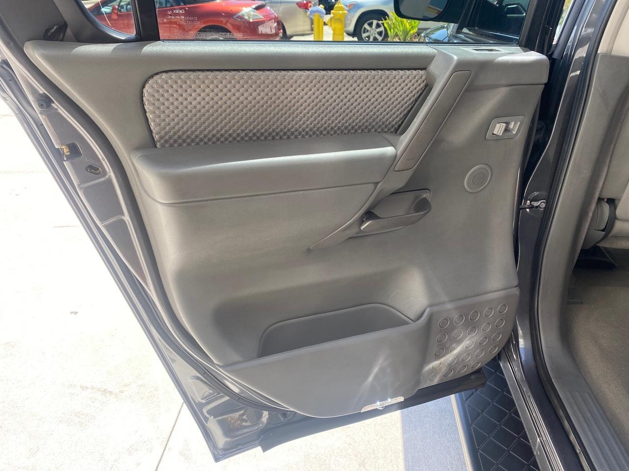 2006 Nissan Armada SE 21 SERVICES NO ACCIDENTS Pompano Beach FL