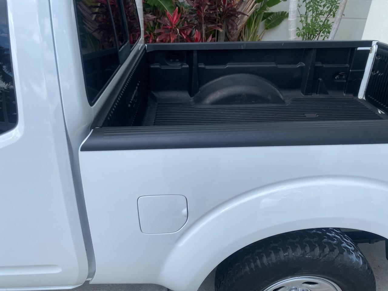 2006 Nissan Frontier XE LOW MILES NO ACCIDENTS Pompano Beach FL