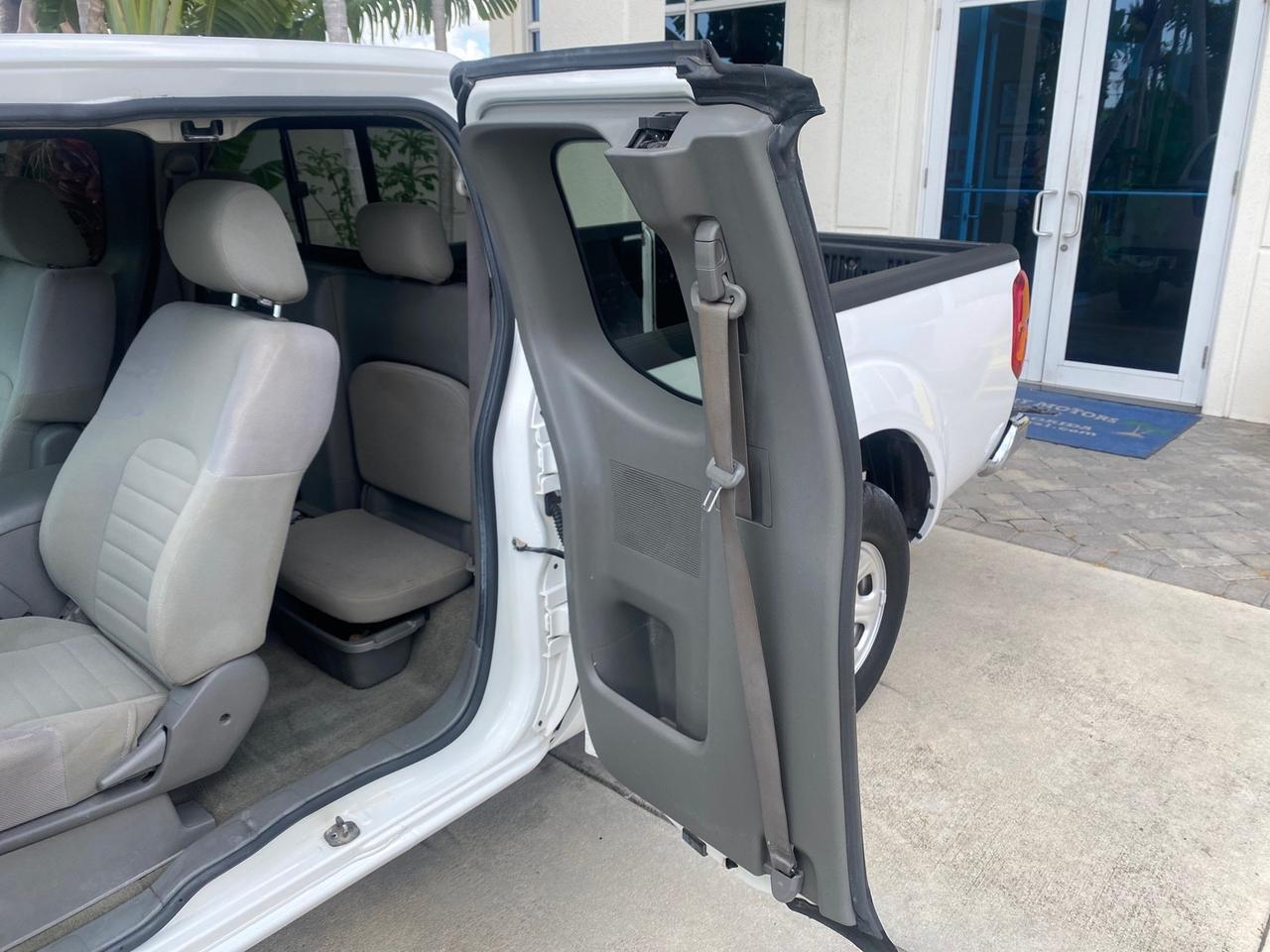 2006 Nissan Frontier XE LOW MILES NO ACCIDENTS Pompano Beach FL