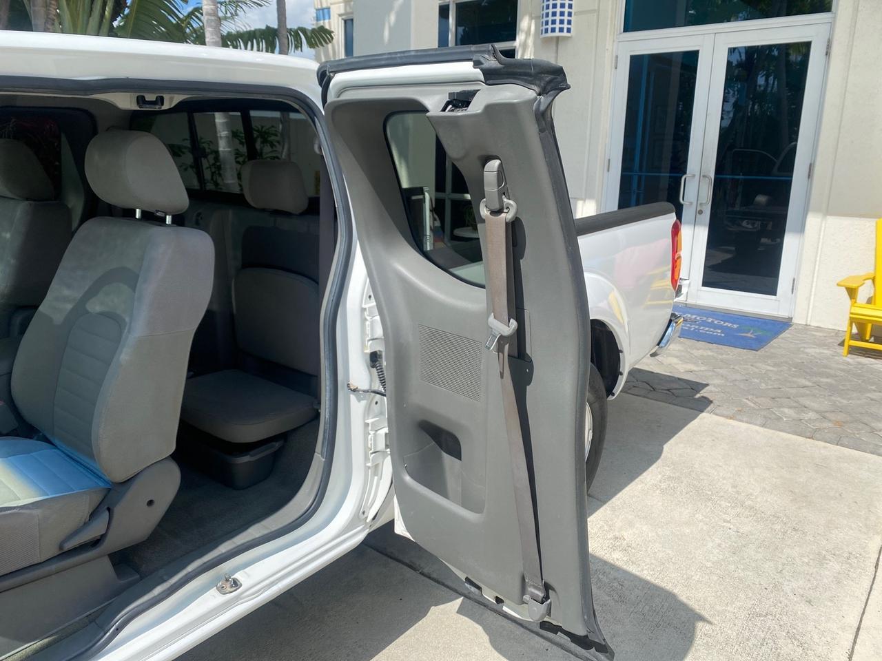 2006 Nissan Frontier XE LOW MILES NO ACCIDENTS Pompano Beach FL
