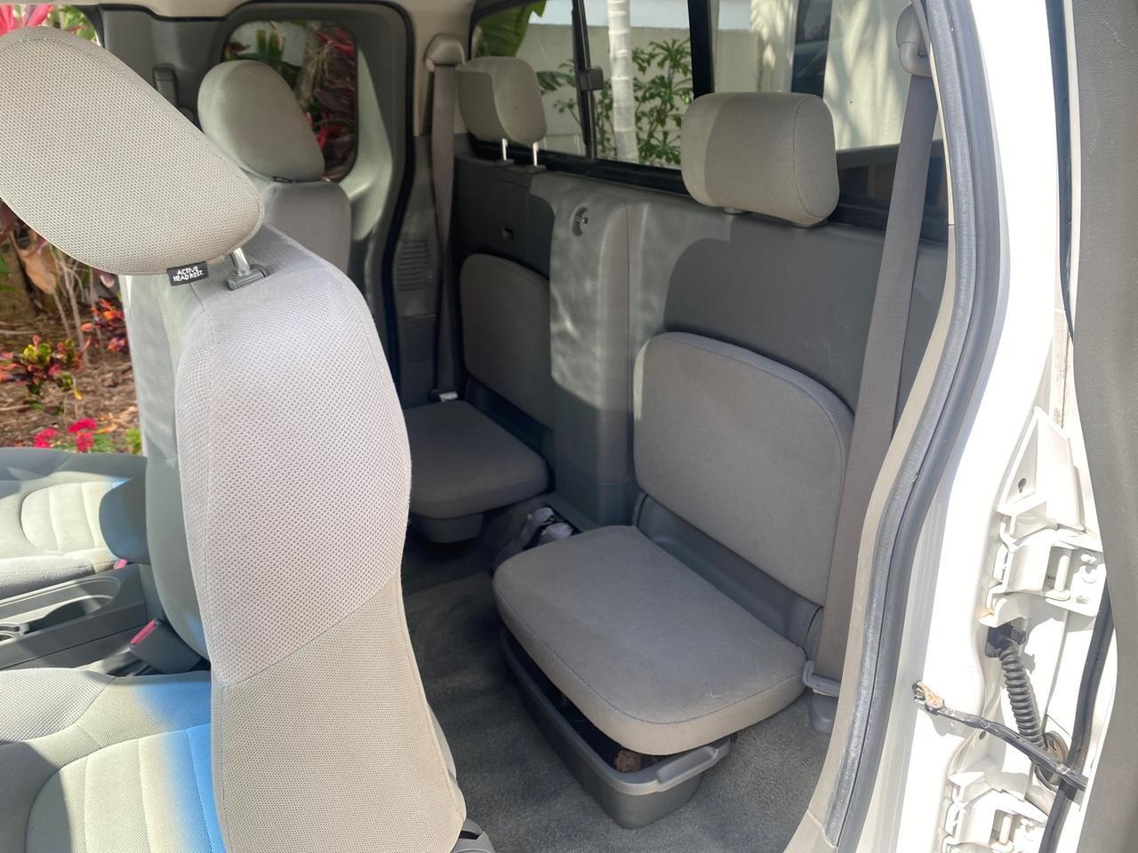 2006 Nissan Frontier XE LOW MILES NO ACCIDENTS Pompano Beach FL
