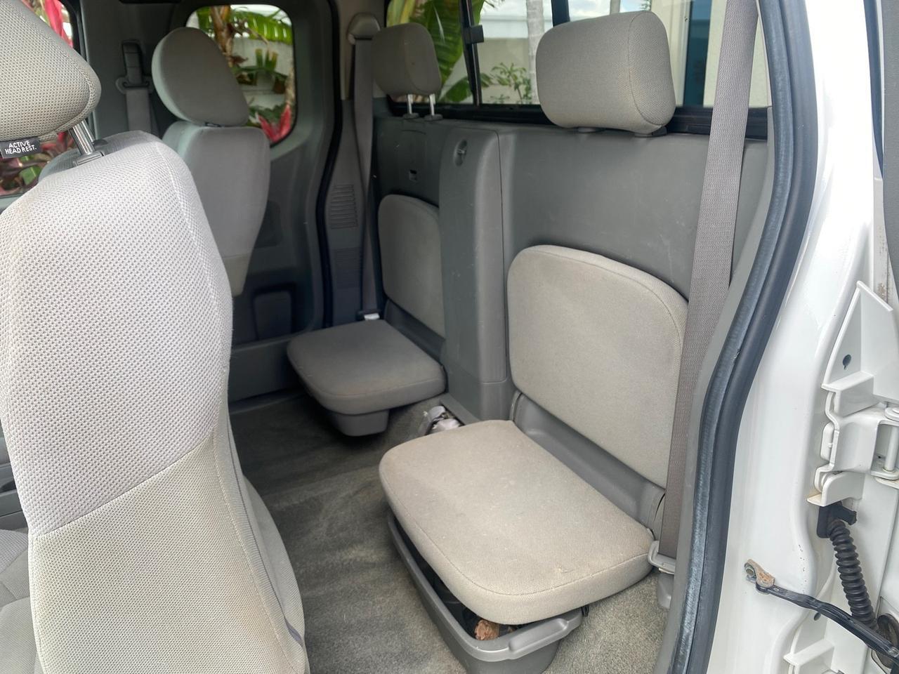 2006 Nissan Frontier XE LOW MILES NO ACCIDENTS Pompano Beach FL