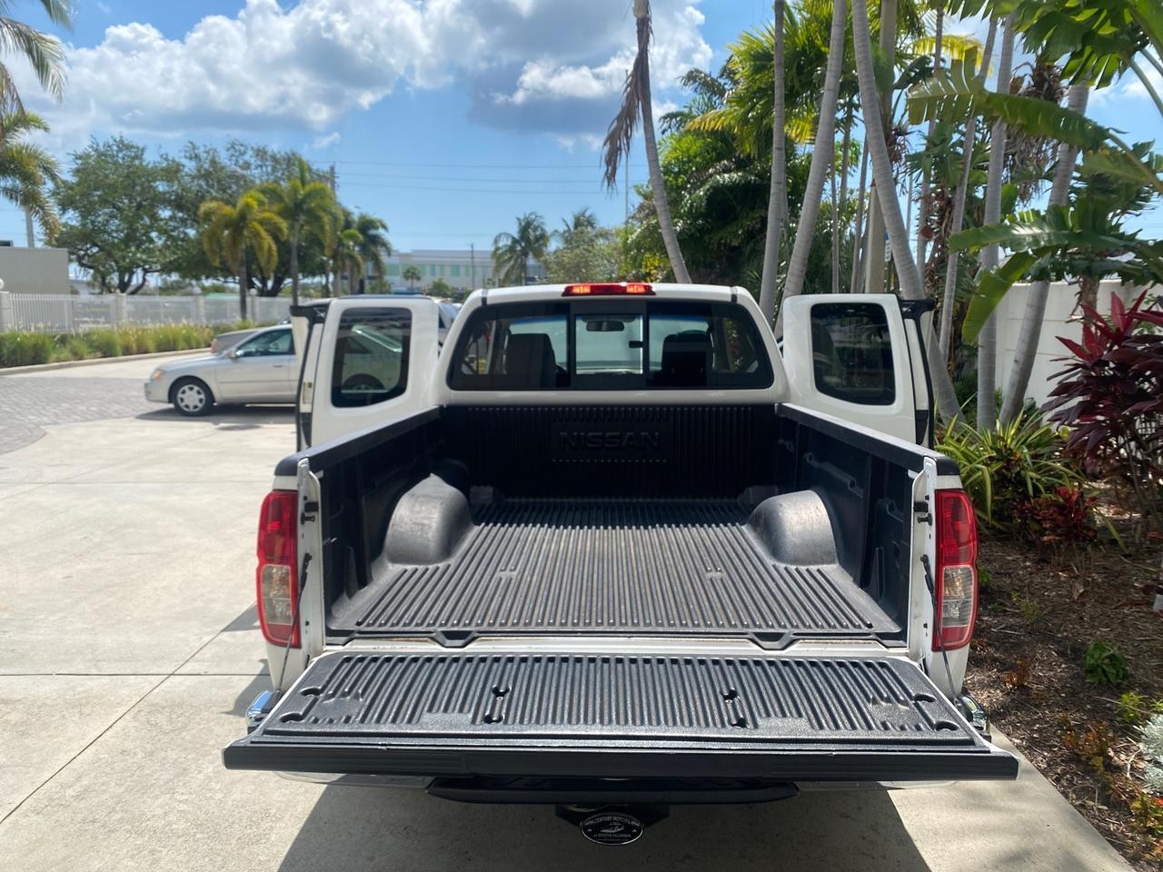 2006 Nissan Frontier XE LOW MILES NO ACCIDENTS Pompano Beach FL