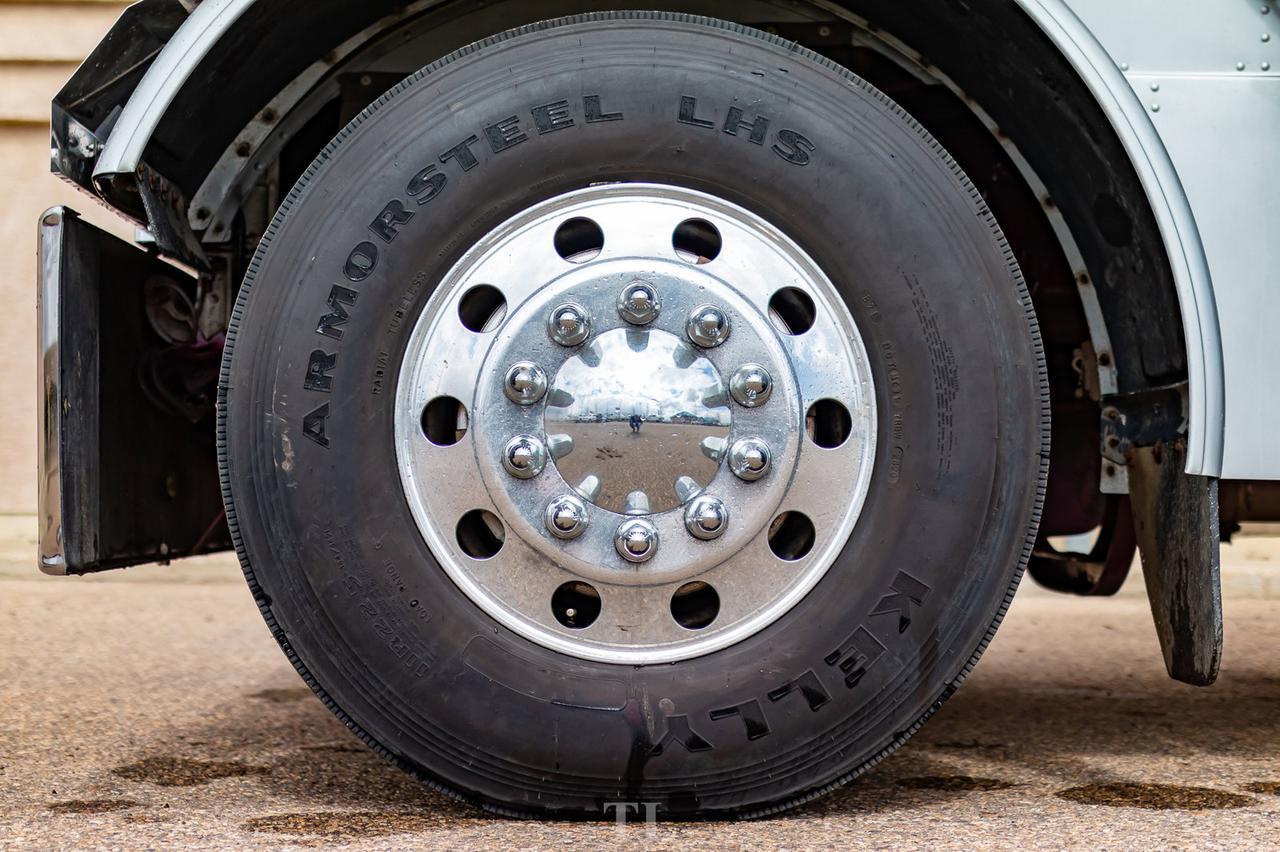 2006 Peterbilt 379 Longnose Tractor Sleeper Red Deer AB