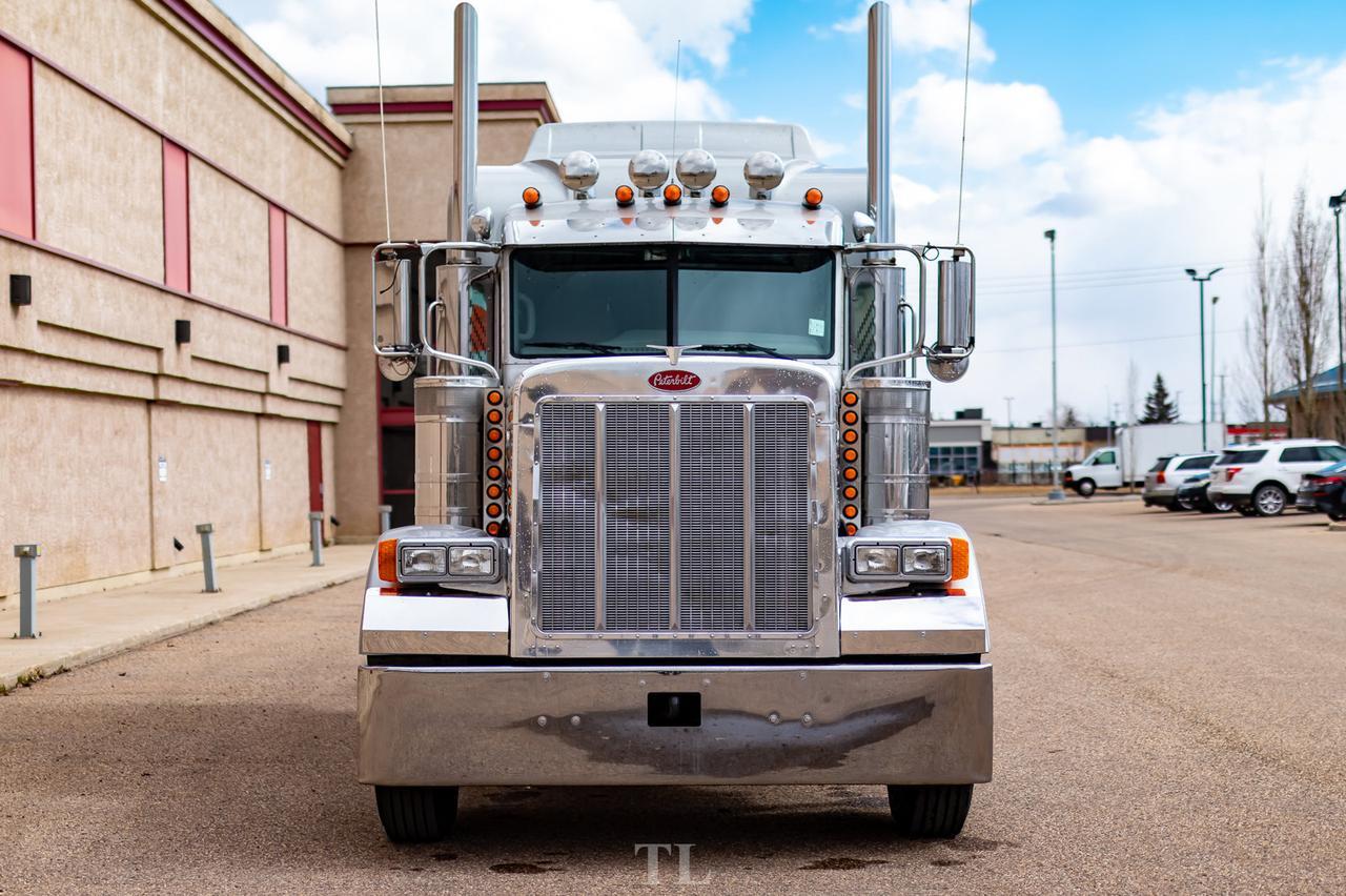 2006 Peterbilt 379 Longnose Tractor Sleeper Red Deer AB