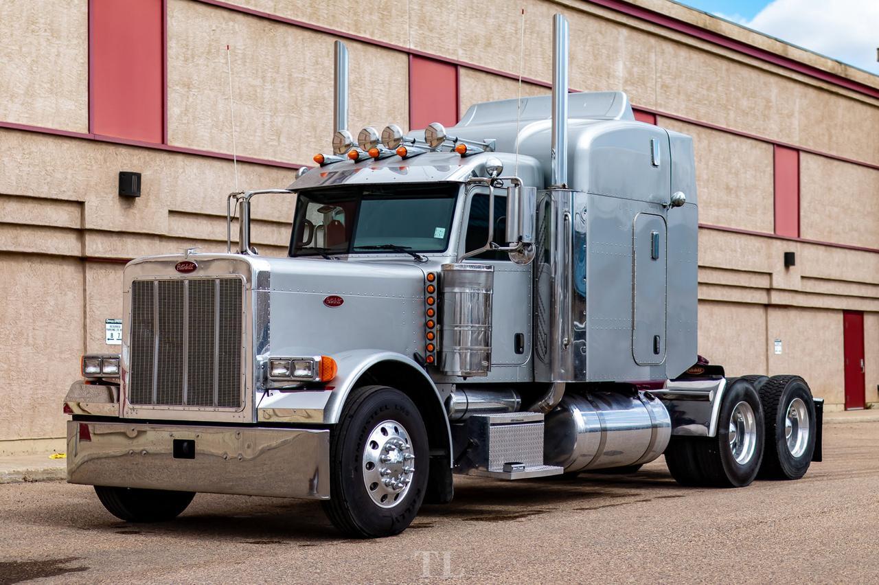 2006 Peterbilt 379 Longnose Tractor Sleeper Red Deer AB