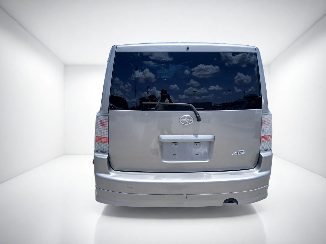 2006 Scion xB Hatchback 4D