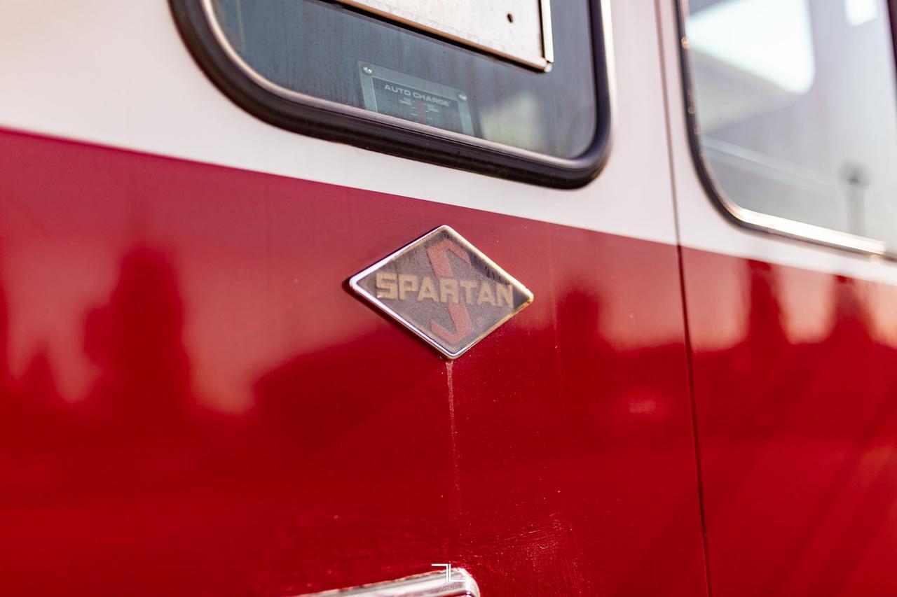 2006 Spartan Motors E1 Gladiator Pumper Firetruck Red Deer AB
