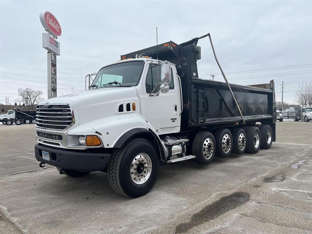 2006 Sterling A9500 Eau Claire MN 2006 Sterling A9500 Eau Claire MN