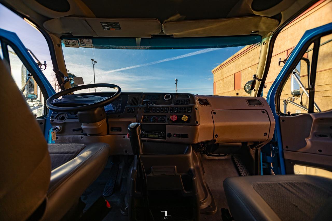 2006 Sterling LT 9500 Tractor Sleeper Heavy Spec Diesel Red Deer AB