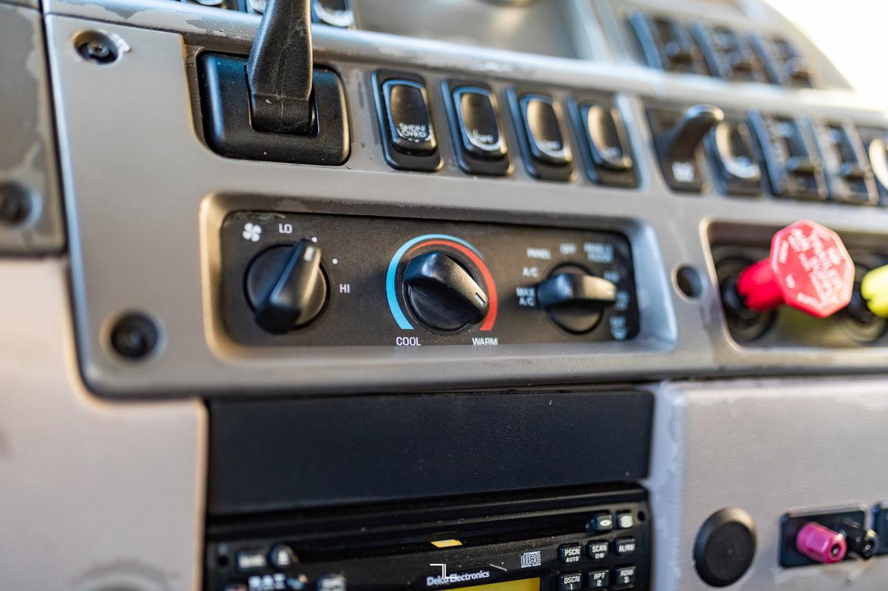 2006 Sterling LT 9500 Tractor Sleeper Heavy Spec Diesel Red Deer AB