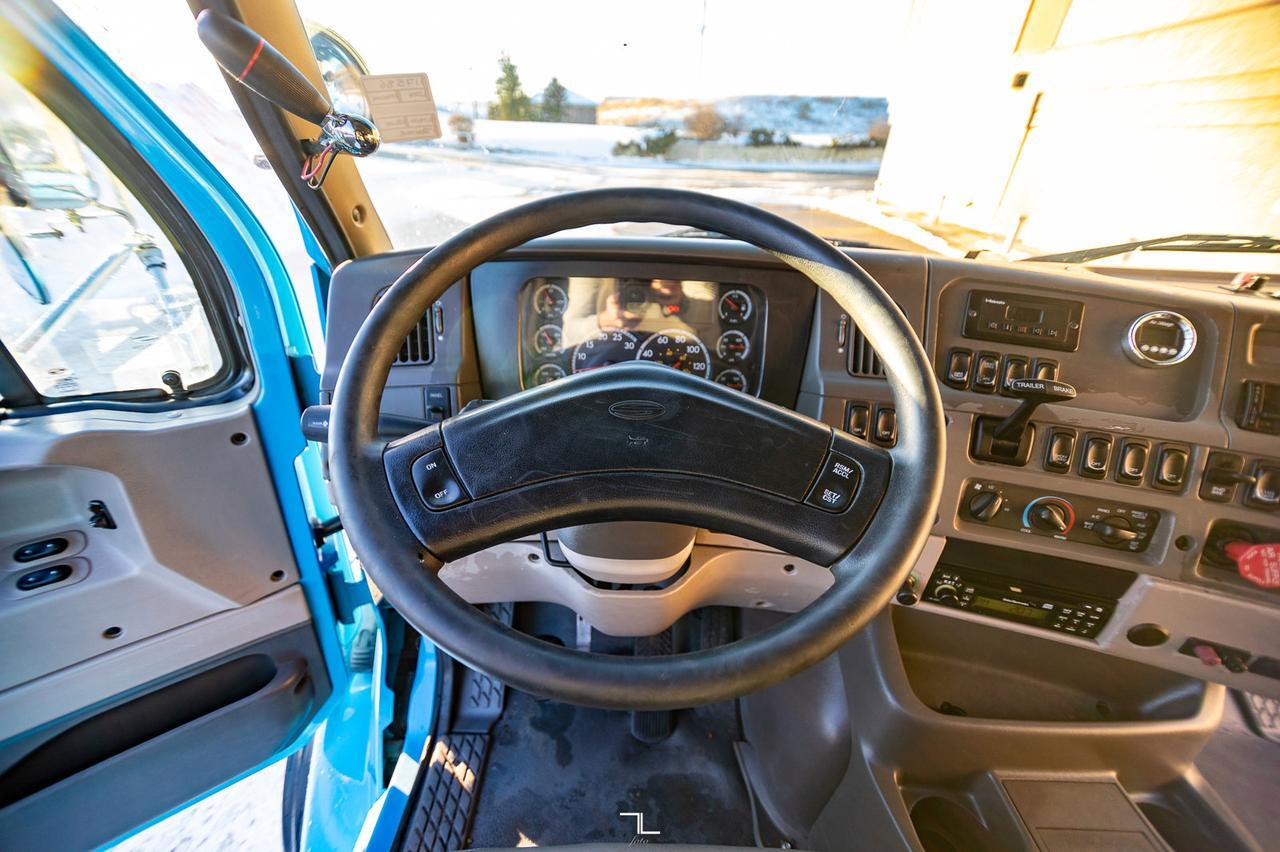 2006 Sterling LT 9500 Tractor Sleeper Heavy Spec Diesel Red Deer AB