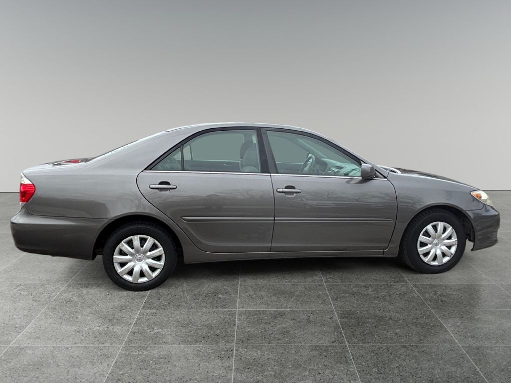 2006 TOYOTA CAMRY LE