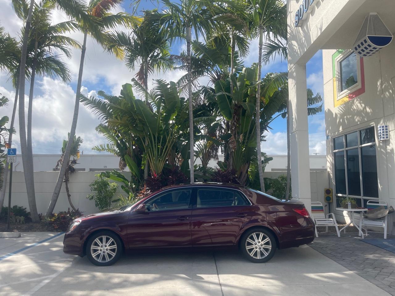 2006 Toyota Avalon Limited 1 OWNER FL LOW MILES 49391 Pompano Beach FL