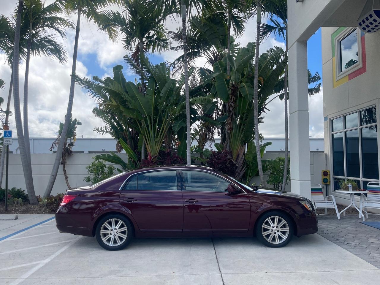 2006 Toyota Avalon Limited 1 OWNER FL LOW MILES 49391 Pompano Beach FL