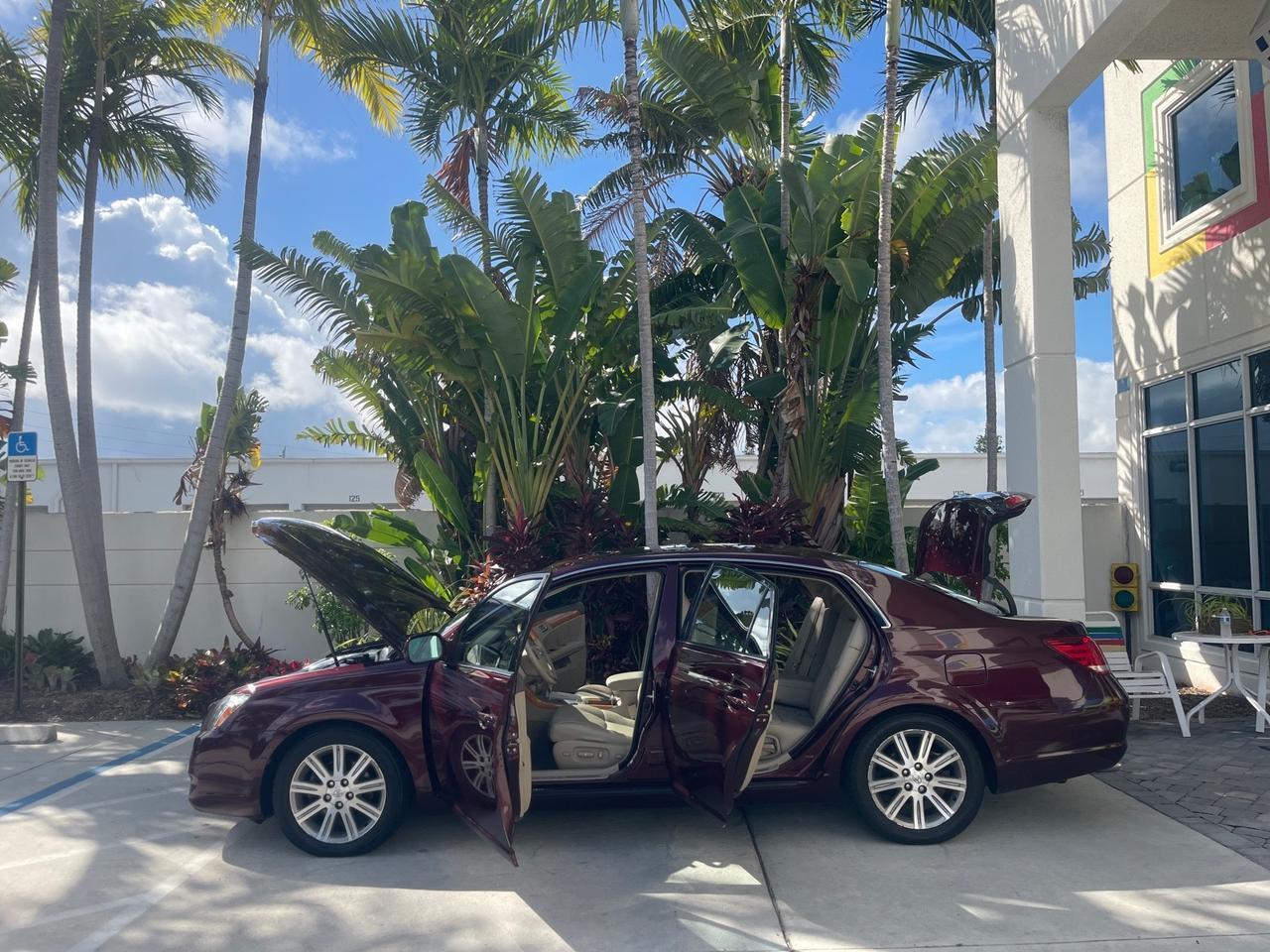 2006 Toyota Avalon Limited 1 OWNER FL LOW MILES 49391 Pompano Beach FL