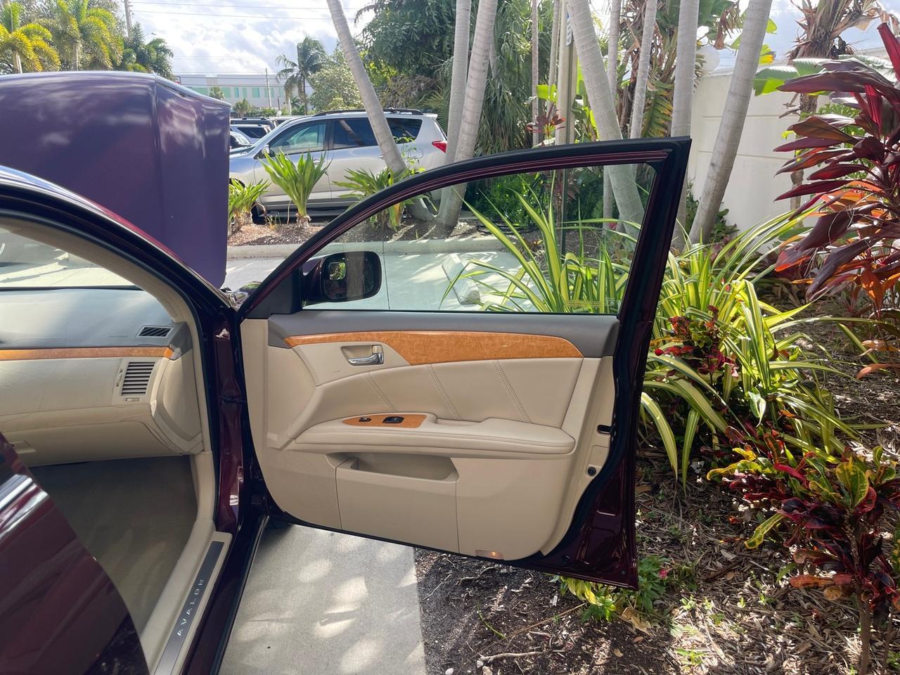 2006 Toyota Avalon Limited 1 OWNER FL LOW MILES 49391 Pompano Beach FL