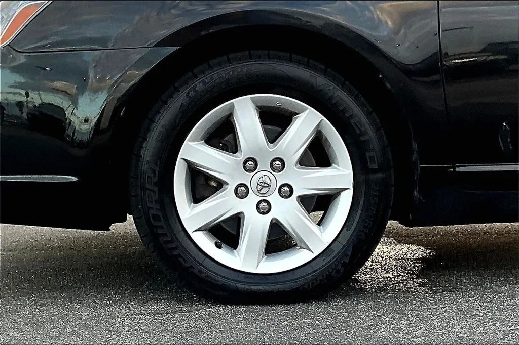 2006 Toyota Avalon XL Sedan 4D Maitland FL