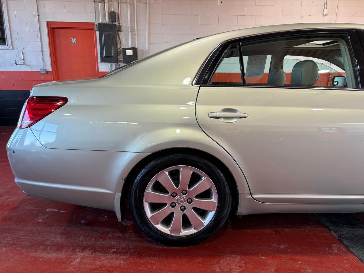 2006 Toyota Avalon XLS Franklin OH