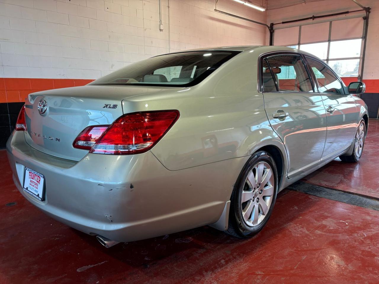 2006 Toyota Avalon XLS Franklin OH