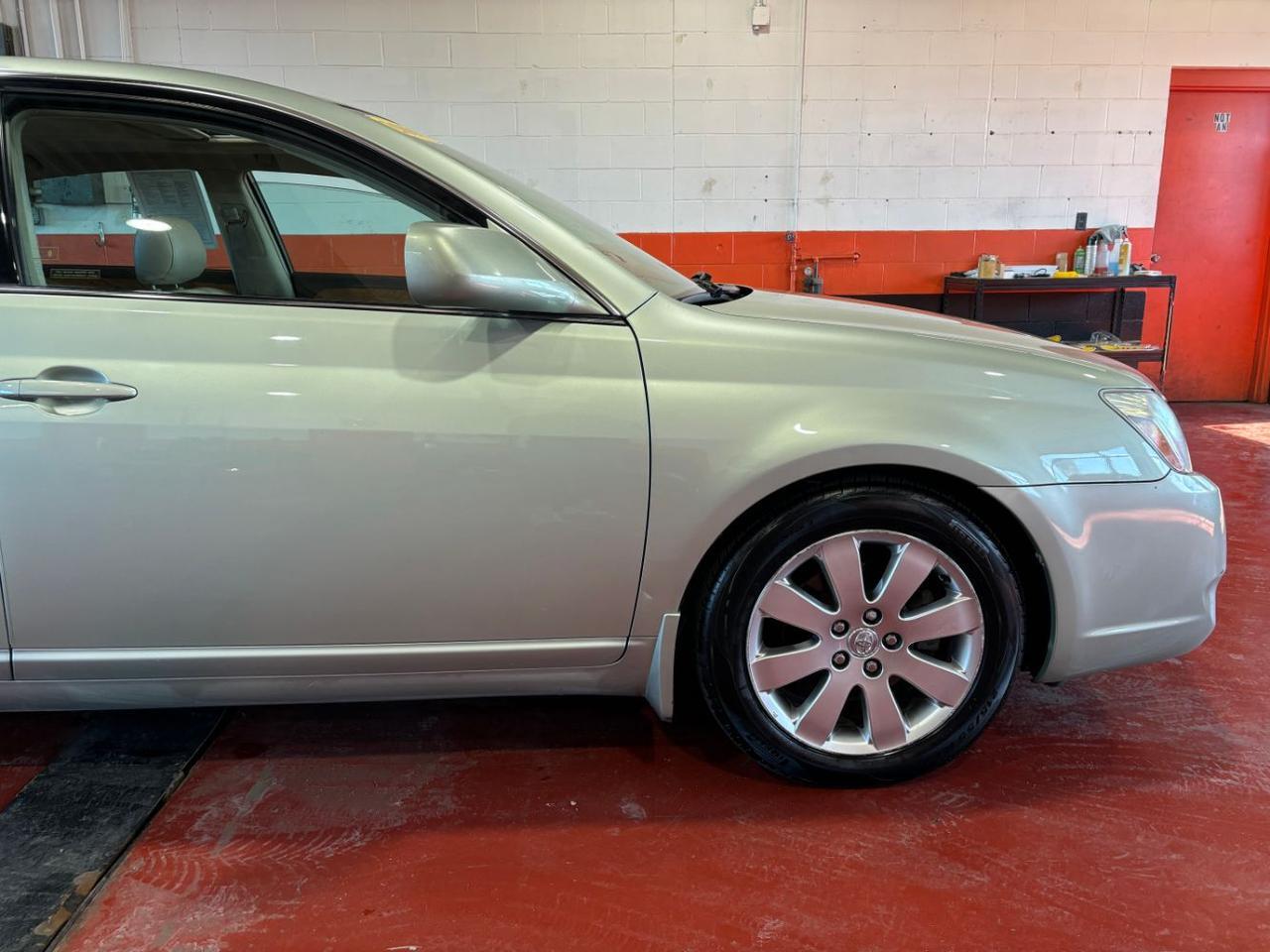 2006 Toyota Avalon XLS Franklin OH