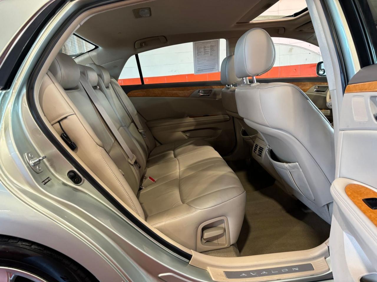 2006 Toyota Avalon XLS Franklin OH