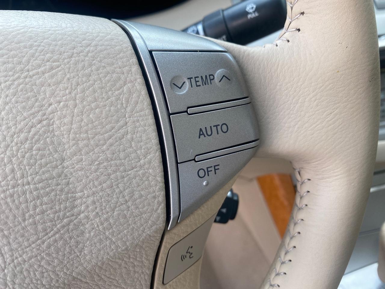2006 Toyota Avalon XLS photo 34