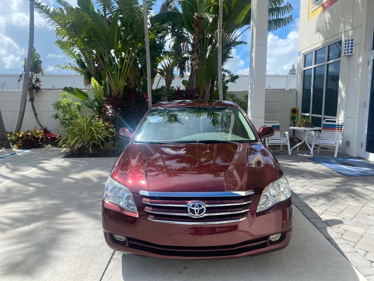 2006 Toyota Avalon XLS photo 2